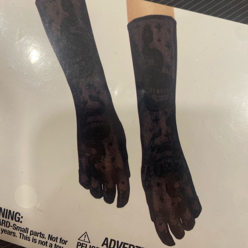 gothic gloves - Picture 9 of 11